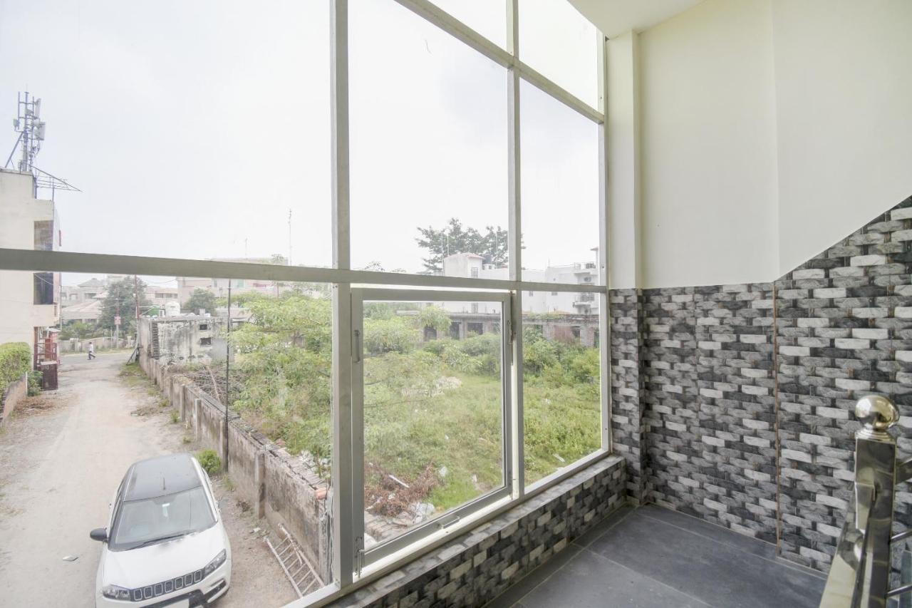 Flagship 75751 Hotel Surya Bahadrabad エクステリア 写真