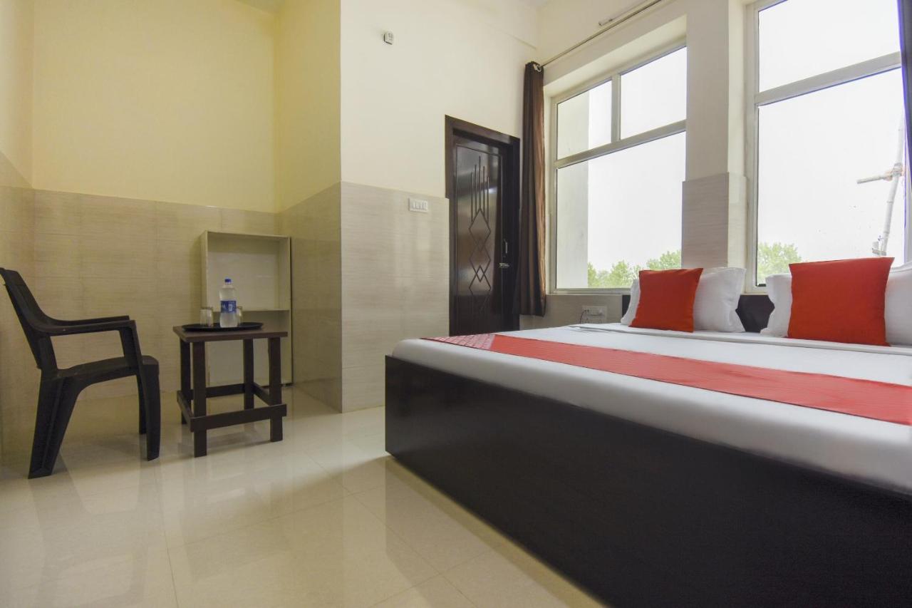 Flagship 75751 Hotel Surya Bahadrabad エクステリア 写真