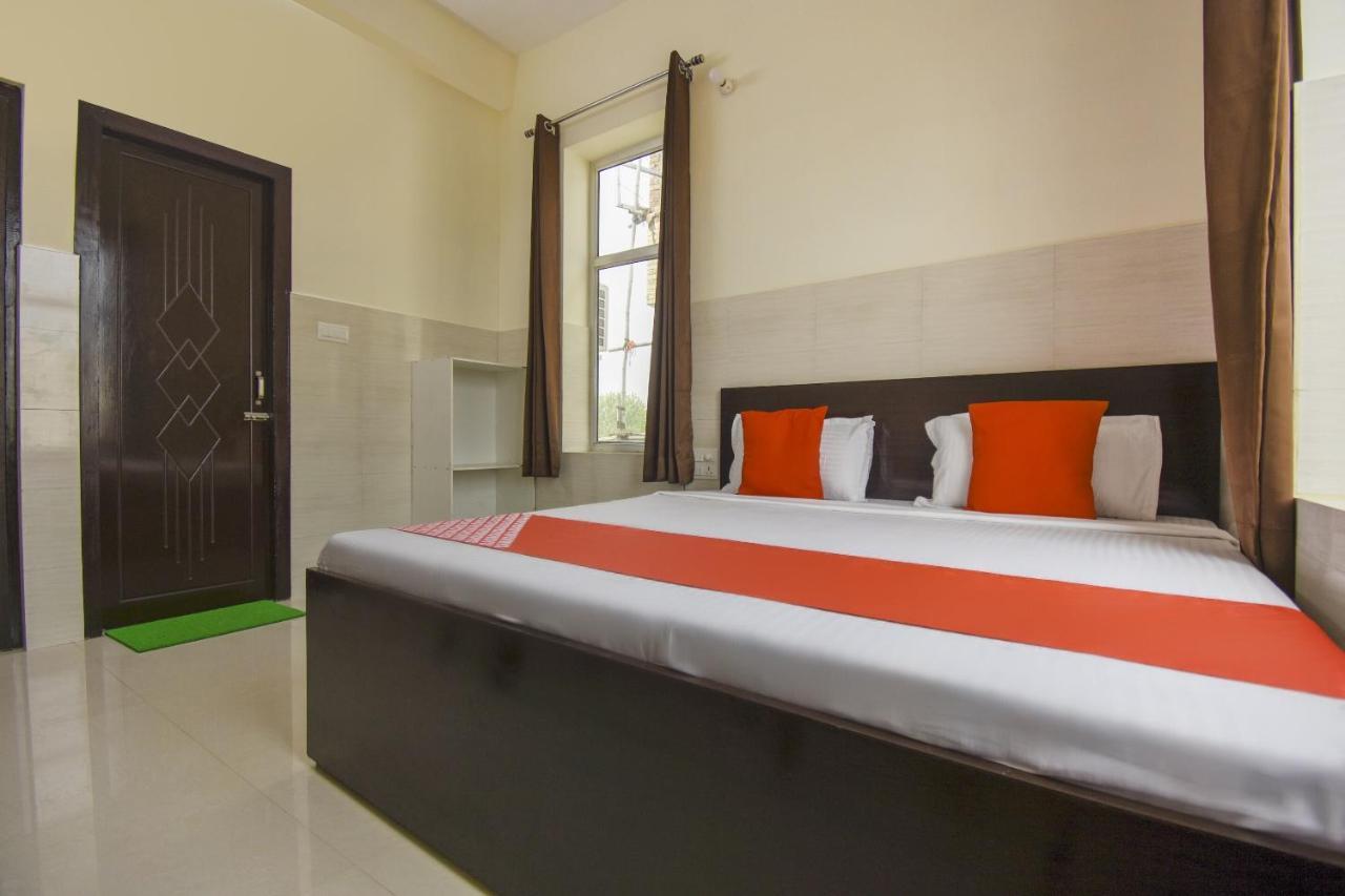 Flagship 75751 Hotel Surya Bahadrabad エクステリア 写真