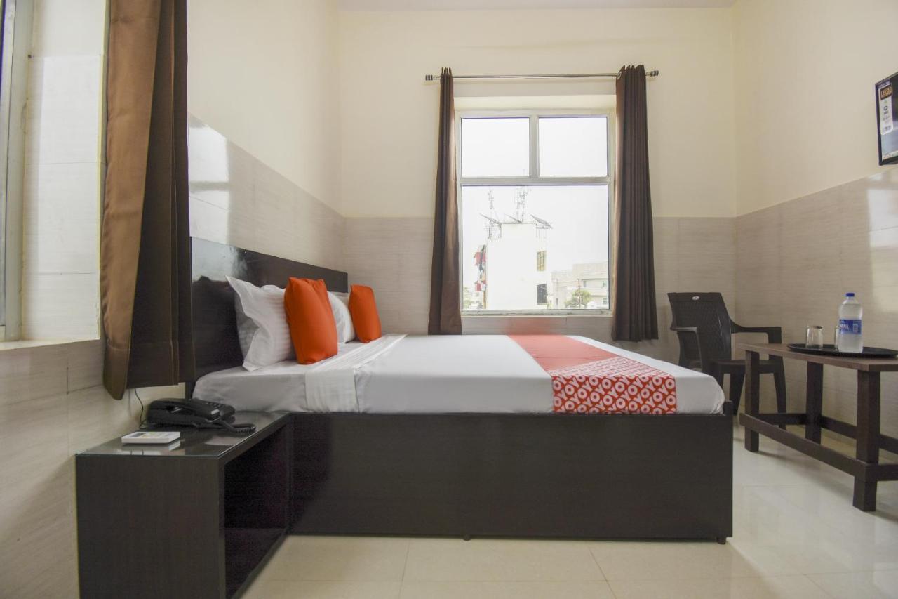 Flagship 75751 Hotel Surya Bahadrabad エクステリア 写真