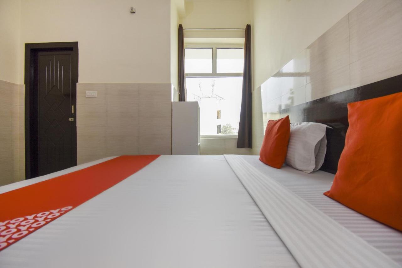 Flagship 75751 Hotel Surya Bahadrabad エクステリア 写真