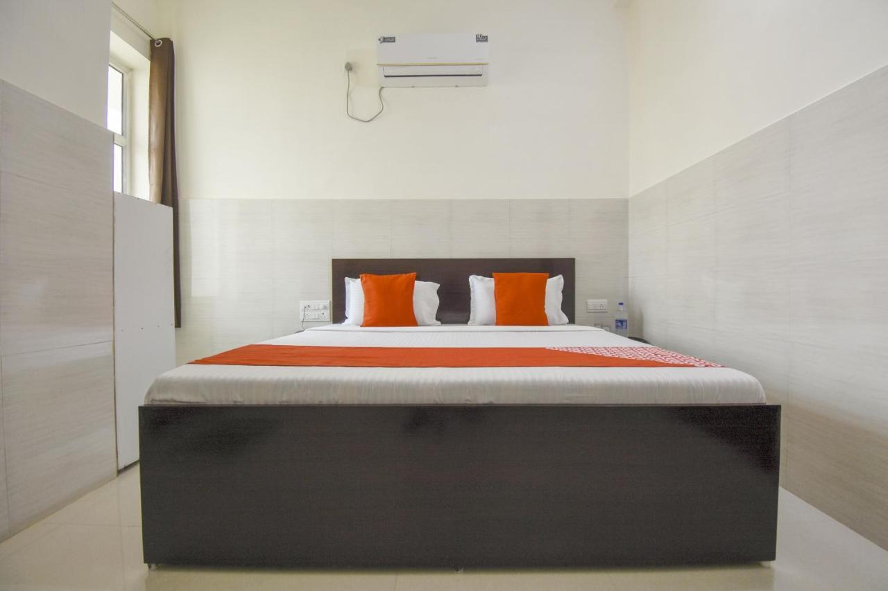 Flagship 75751 Hotel Surya Bahadrabad エクステリア 写真