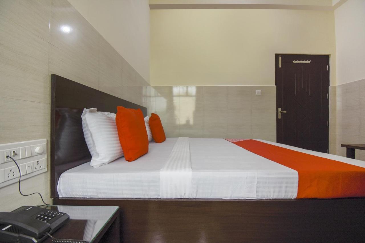 Flagship 75751 Hotel Surya Bahadrabad エクステリア 写真