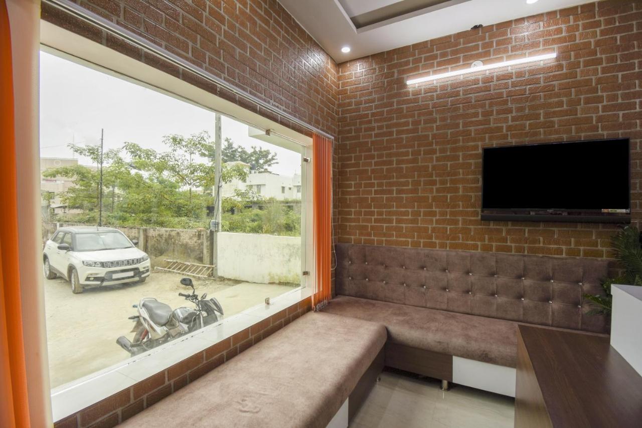 Flagship 75751 Hotel Surya Bahadrabad エクステリア 写真